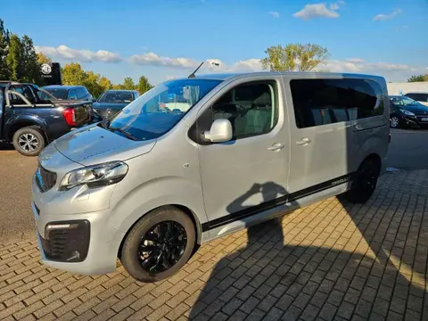 Used PEUGEOT TRAVELLER Diesel 2017 Ad 