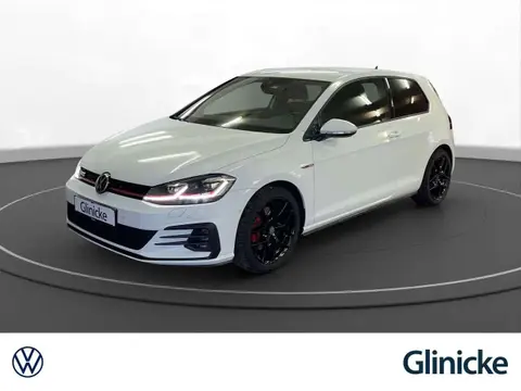 Used VOLKSWAGEN GOLF Petrol 2017 Ad 