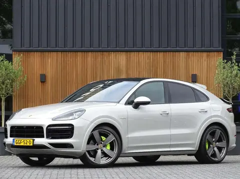 Used PORSCHE CAYENNE Hybrid 2021 Ad 