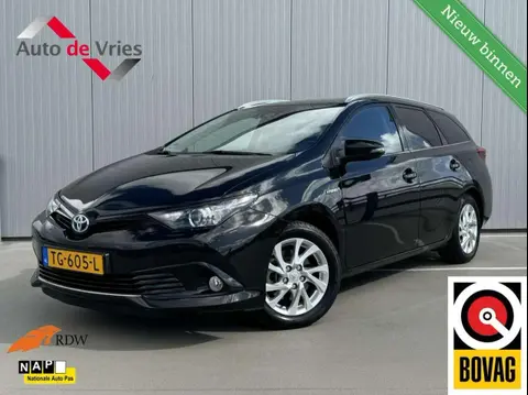 Used TOYOTA AURIS Hybrid 2018 Ad 