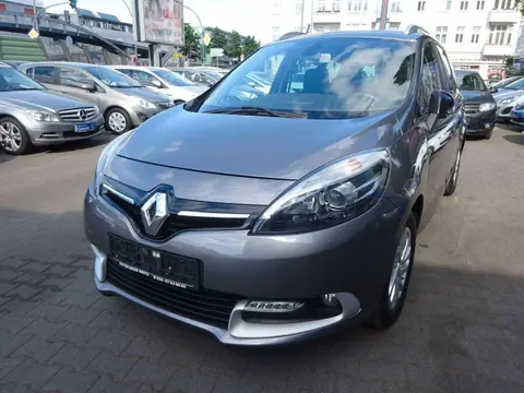 Used RENAULT GRAND SCENIC Petrol 2016 Ad 