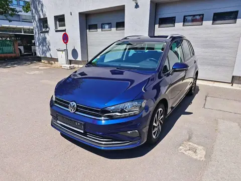 Used VOLKSWAGEN GOLF Petrol 2018 Ad 