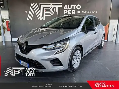 Annonce RENAULT CLIO Essence 2023 d'occasion 