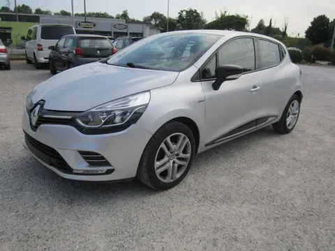 Used RENAULT CLIO Petrol 2018 Ad 