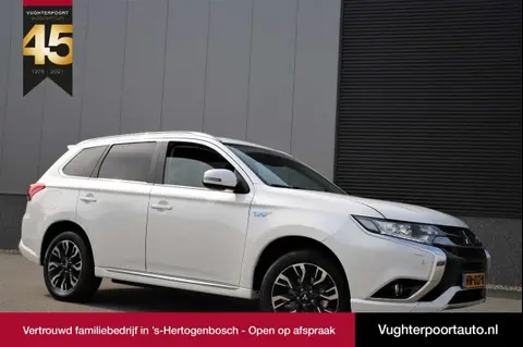 Used MITSUBISHI OUTLANDER Hybrid 2015 Ad 