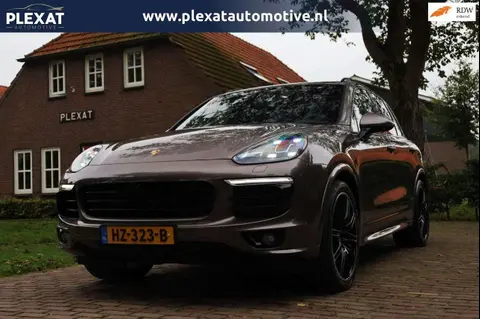 Used PORSCHE CAYENNE Hybrid 2016 Ad 