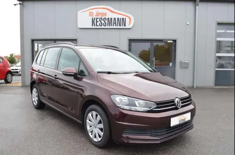 Used VOLKSWAGEN TOURAN Petrol 2017 Ad 