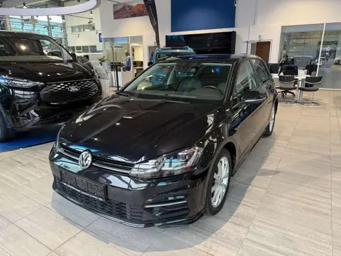 Used VOLKSWAGEN GOLF Petrol 2019 Ad 