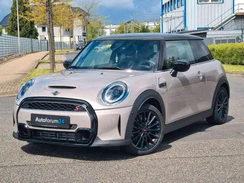 Annonce MINI COOPER Essence 2022 d'occasion Allemagne