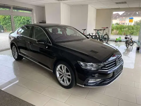 Used VOLKSWAGEN PASSAT Petrol 2019 Ad 