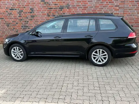 Used VOLKSWAGEN GOLF Petrol 2019 Ad 