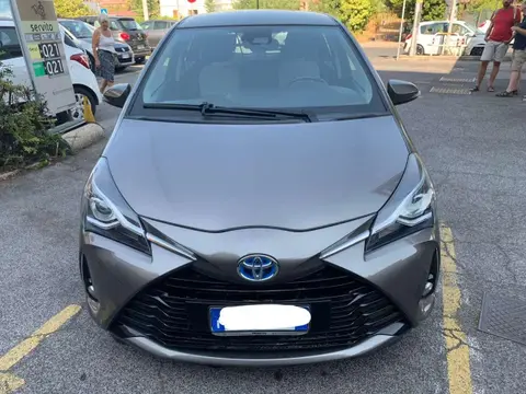 Used TOYOTA YARIS Hybrid 2019 Ad 