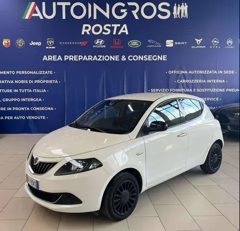 Used LANCIA YPSILON Hybrid 2022 Ad 