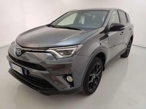 Used TOYOTA RAV4 Hybrid 2019 Ad 