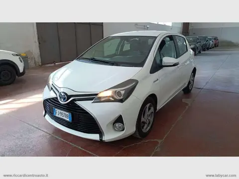 Used TOYOTA YARIS Hybrid 2017 Ad 