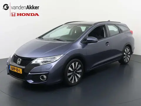 Used HONDA CIVIC Petrol 2015 Ad 