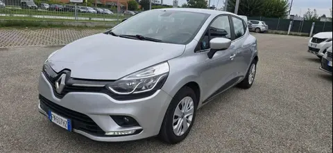 Used RENAULT CLIO LPG 2018 Ad 