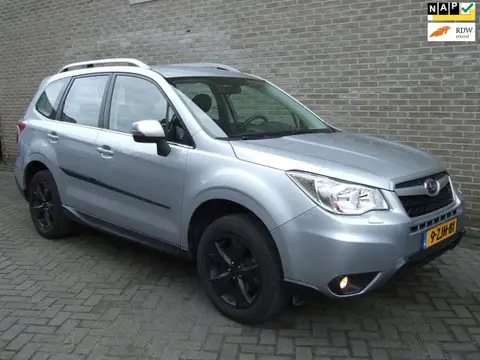 Annonce SUBARU FORESTER Essence 2015 d'occasion 