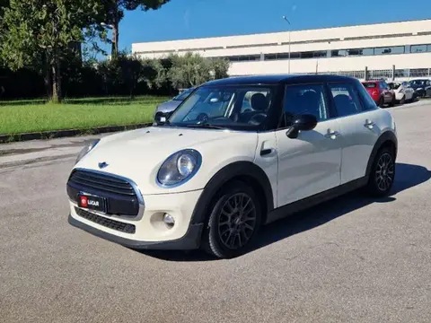 Used MINI COOPER Diesel 2018 Ad 