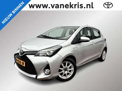 Used TOYOTA YARIS Hybrid 2015 Ad 