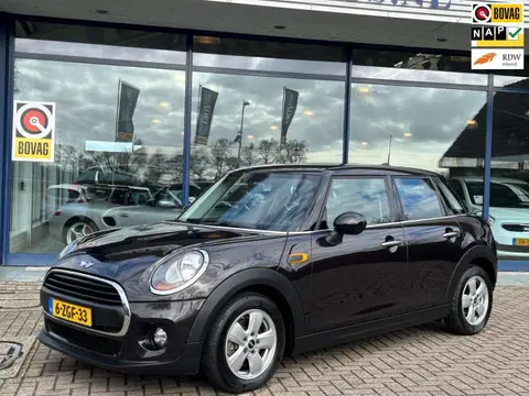 Used MINI ONE Petrol 2014 Ad 