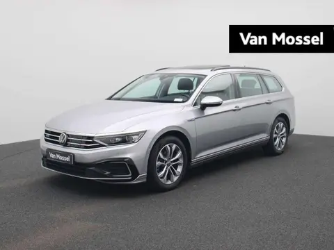 Used VOLKSWAGEN PASSAT Hybrid 2021 Ad 