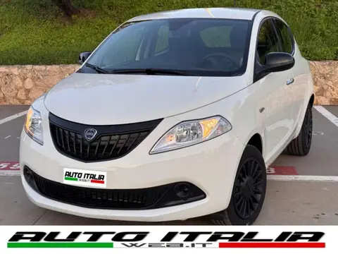 Used LANCIA YPSILON Hybrid 2023 Ad 