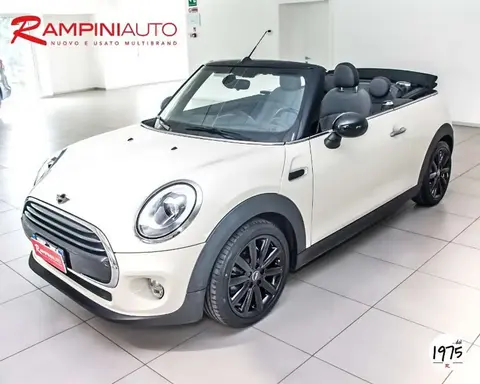 Used MINI COOPER Diesel 2018 Ad 