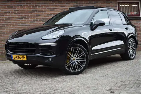 Used PORSCHE CAYENNE Hybrid 2017 Ad 