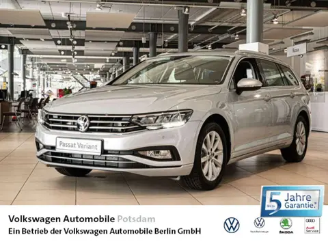 Used VOLKSWAGEN PASSAT Petrol 2022 Ad 