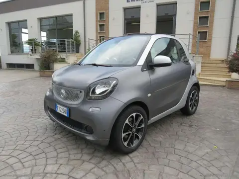 Annonce SMART FORTWO Essence 2015 d'occasion 