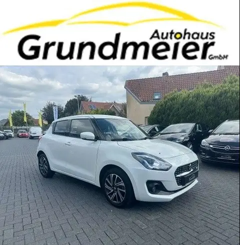 Used SUZUKI SWIFT Petrol 2021 Ad 