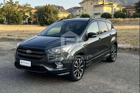 Annonce FORD KUGA Diesel 2018 d'occasion 