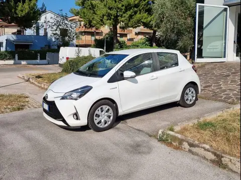 Used TOYOTA YARIS Hybrid 2020 Ad 