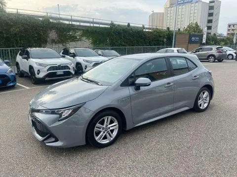 Used TOYOTA COROLLA Hybrid 2021 Ad 