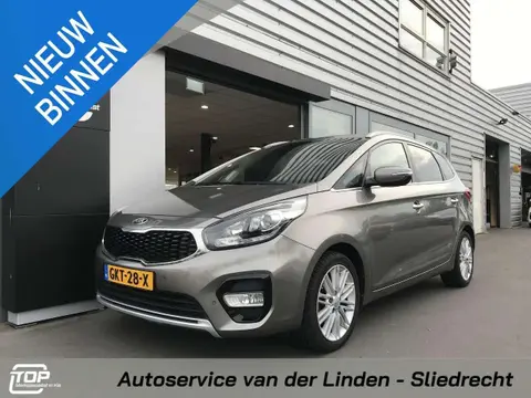 Used KIA CARENS Petrol 2018 Ad 