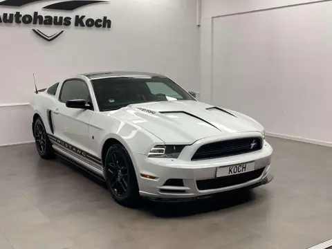 Used FORD MUSTANG Petrol 2014 Ad 