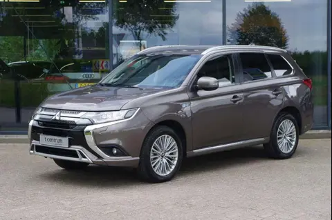 Used MITSUBISHI OUTLANDER Hybrid 2019 Ad 