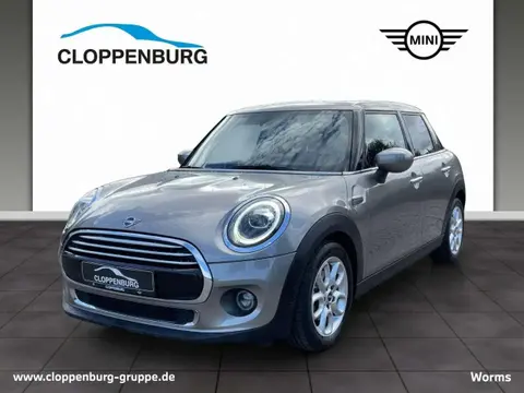 Used MINI COOPER Petrol 2021 Ad Germany