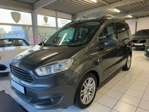 Used FORD TOURNEO Petrol 2019 Ad 