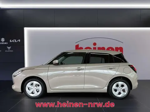 Annonce SUZUKI SWIFT Hybride 2024 d'occasion Allemagne