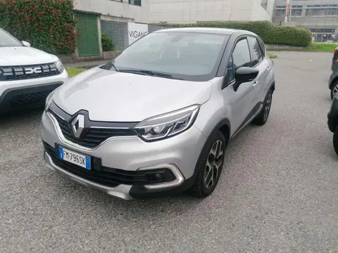 Annonce RENAULT CAPTUR Essence 2017 d'occasion 