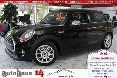 Used MINI ONE Petrol 2015 Ad 