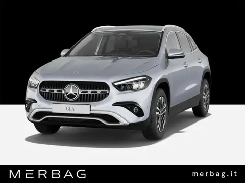 Used MERCEDES-BENZ CLASSE GLA Hybrid 2024 Ad 