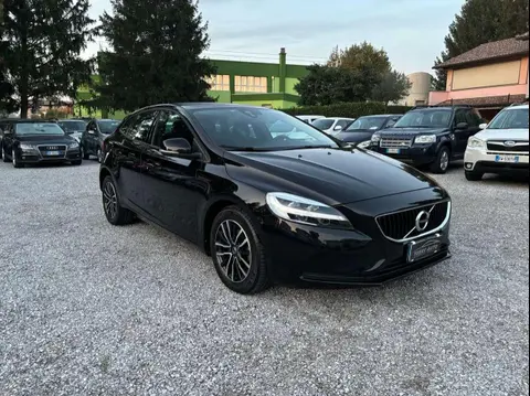 Annonce VOLVO V40 Diesel 2017 d'occasion 