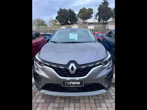 Used RENAULT CAPTUR Hybrid 2020 Ad 