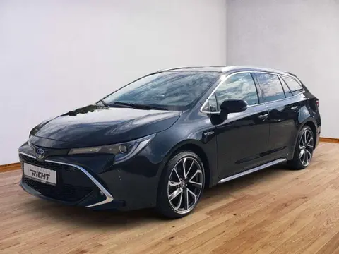 Used TOYOTA COROLLA Hybrid 2019 Ad 