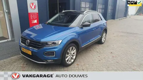 Annonce VOLKSWAGEN T-ROC Essence 2017 d'occasion 