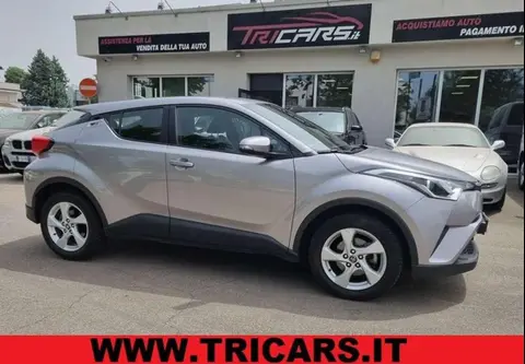 Annonce TOYOTA C-HR Essence 2018 d'occasion 