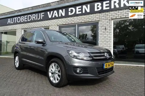 Used VOLKSWAGEN TIGUAN Petrol 2015 Ad 